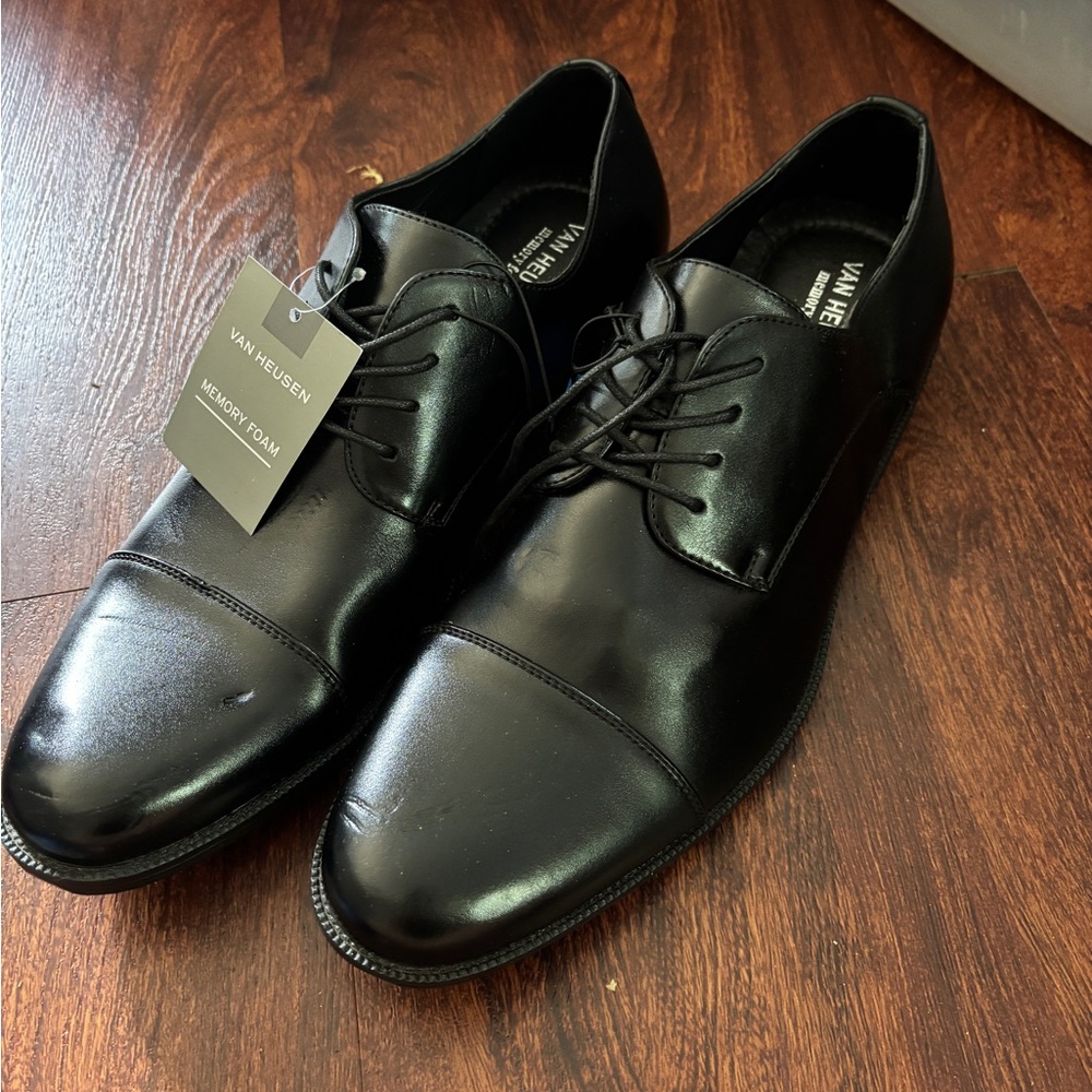 Van Heusen Black Leather Oxford Shoes